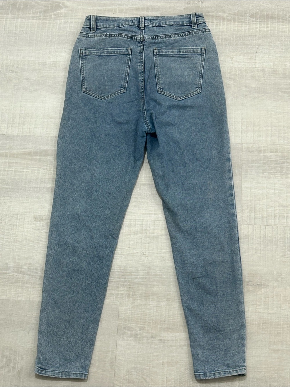 Black Tape_ High-Rise Slim Leg Women’s Skinny Jeans in Faded Blue size 28 - Picture 3 of 3